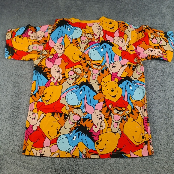 Disney Tokyo Winnie The Pooh T Shirt M/L - Picture 6 of 7